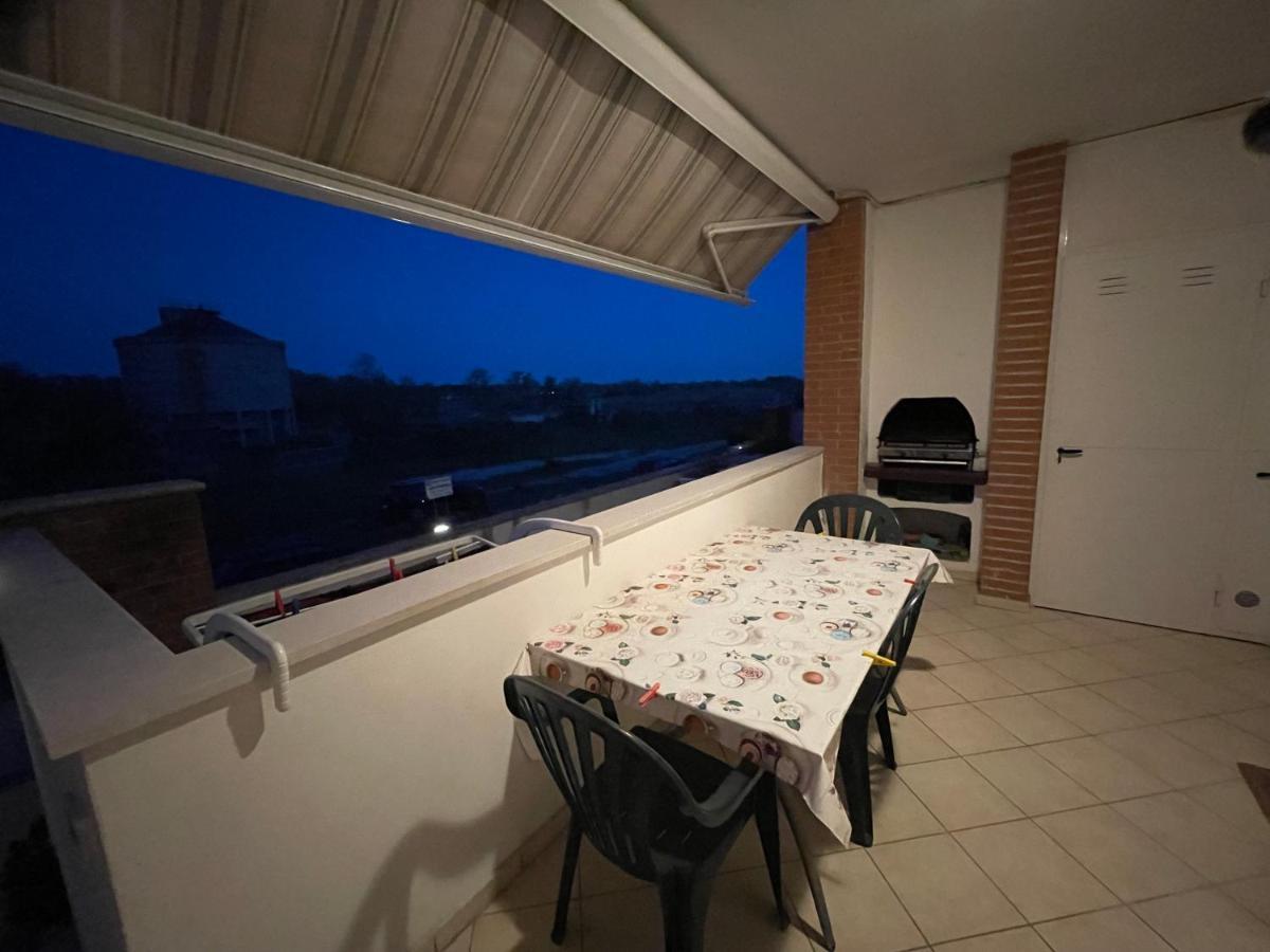 Piccola Venezia E Mare Lägenhet Llido Degli Estensi Exteriör bild